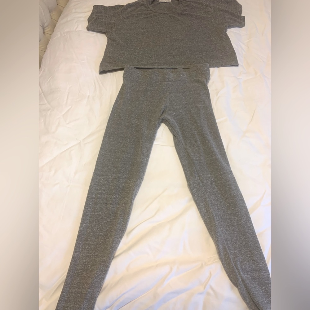 Joah brown crop top with leggings
